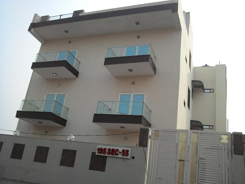 Oyo 10257 Hotel Lotus Park Гургаон Екстериор снимка