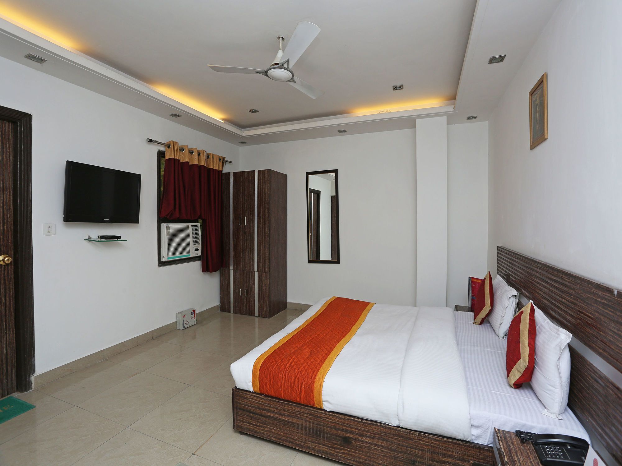 Oyo 10257 Hotel Lotus Park Гургаон Екстериор снимка