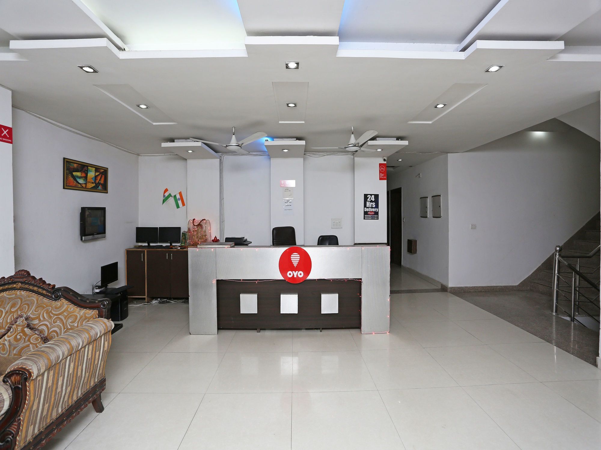 Oyo 10257 Hotel Lotus Park Гургаон Екстериор снимка